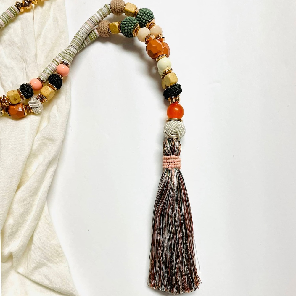 BOHO BEAD & TASSEL NECKLACE 22” L summer stylish